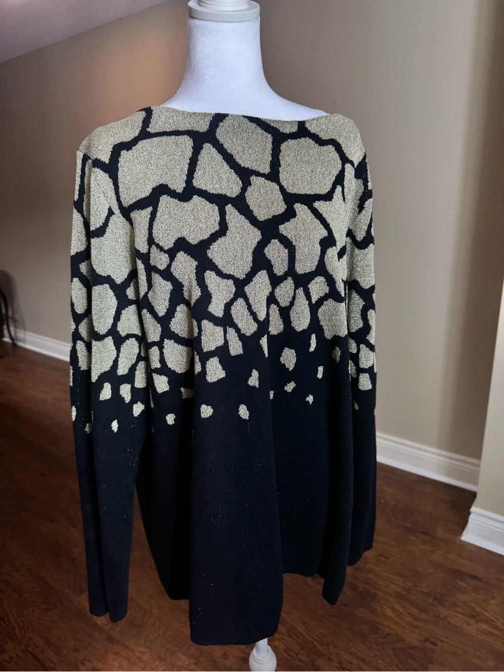 Ruby Rd. Woman 2X Metallic Gold Black Abstract Animal Print Sweater